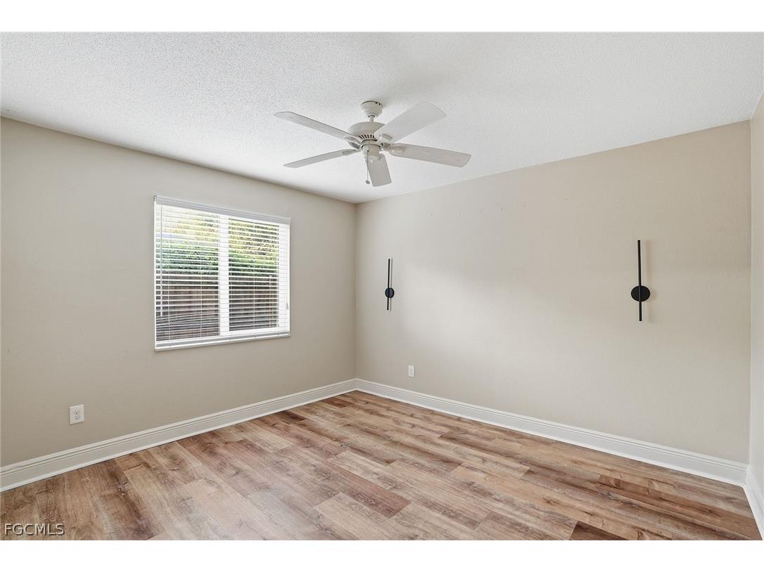4742 Santa Del Rae Avenue Fort Myers FL 33901 2026013564 image23