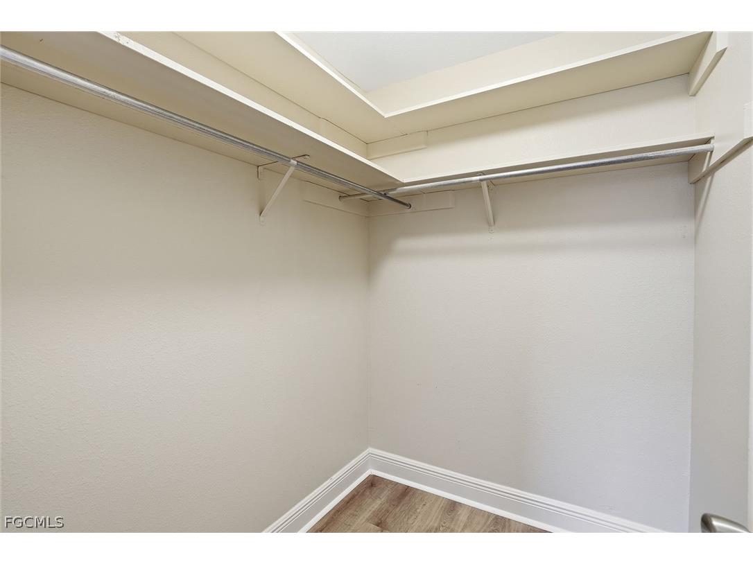 4742 Santa Del Rae Avenue Fort Myers FL 33901 2026013564 image27