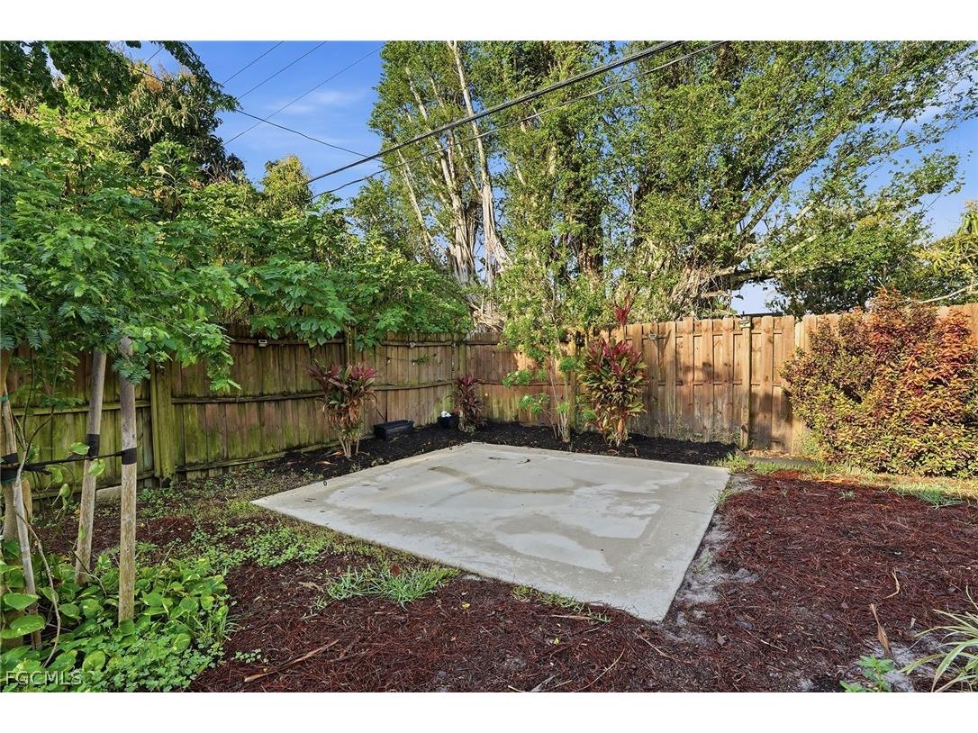 4742 Santa Del Rae Avenue Fort Myers FL 33901 2026013564 image37