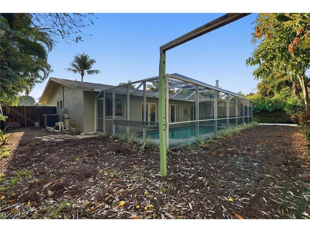 4742 Santa Del Rae Avenue Fort Myers FL 33901 2026013564 image39