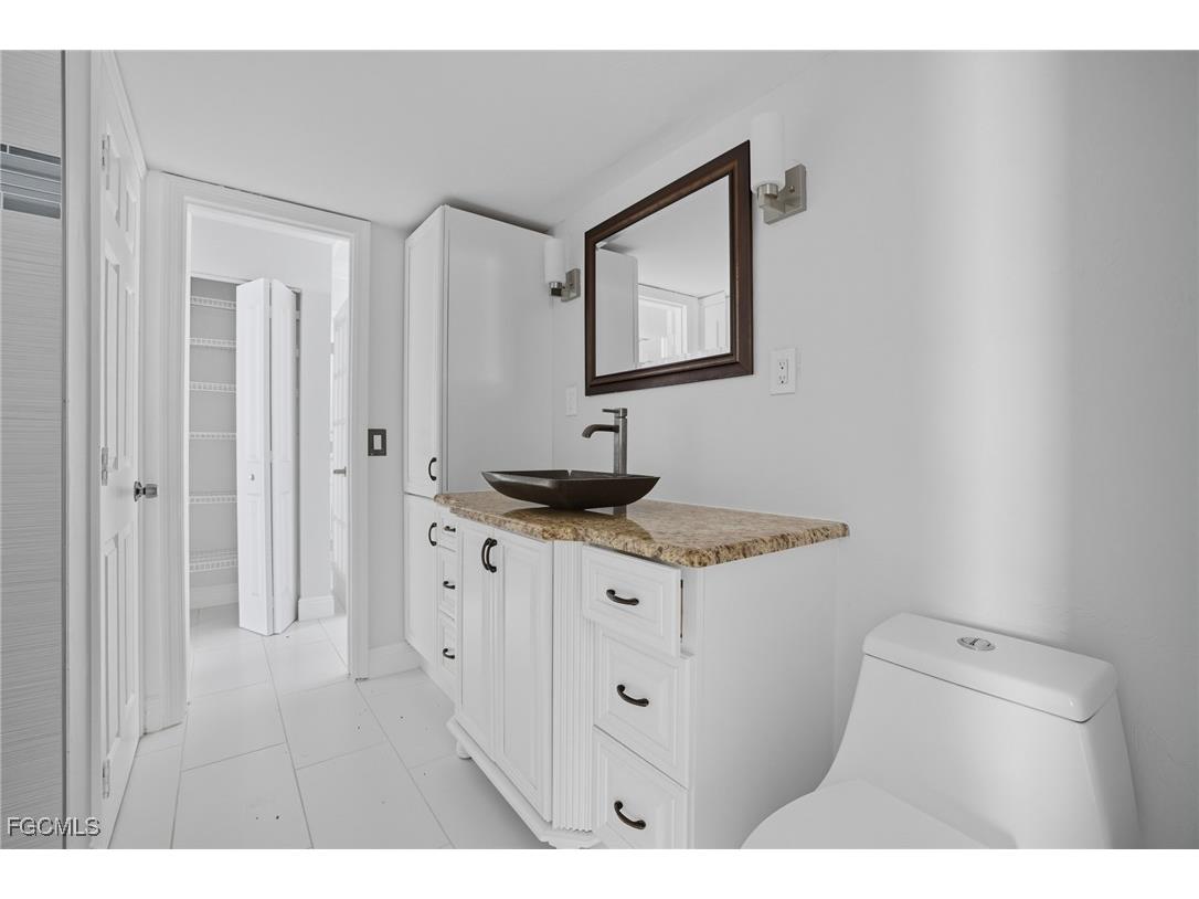 4747 Mcgregor Boulevard Fort Myers FL 33901 2025012768 image21