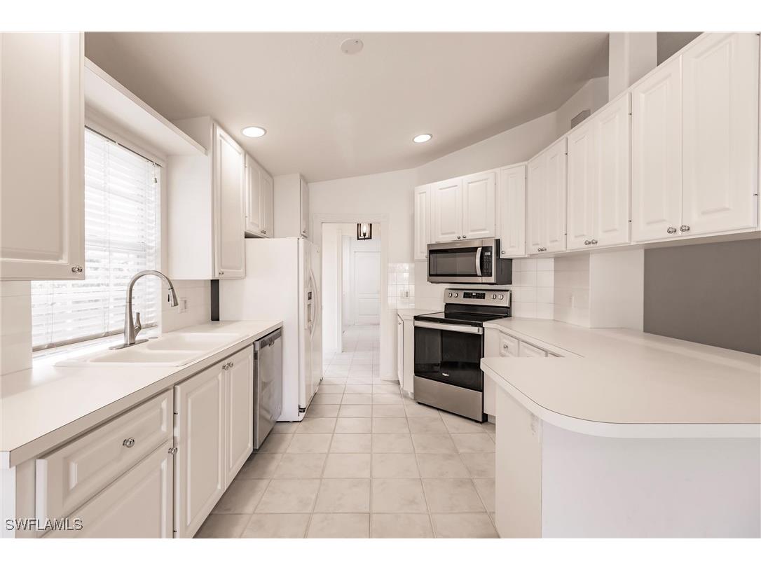 4747 San Carlo Court Naples FL 34109 224095344 image1