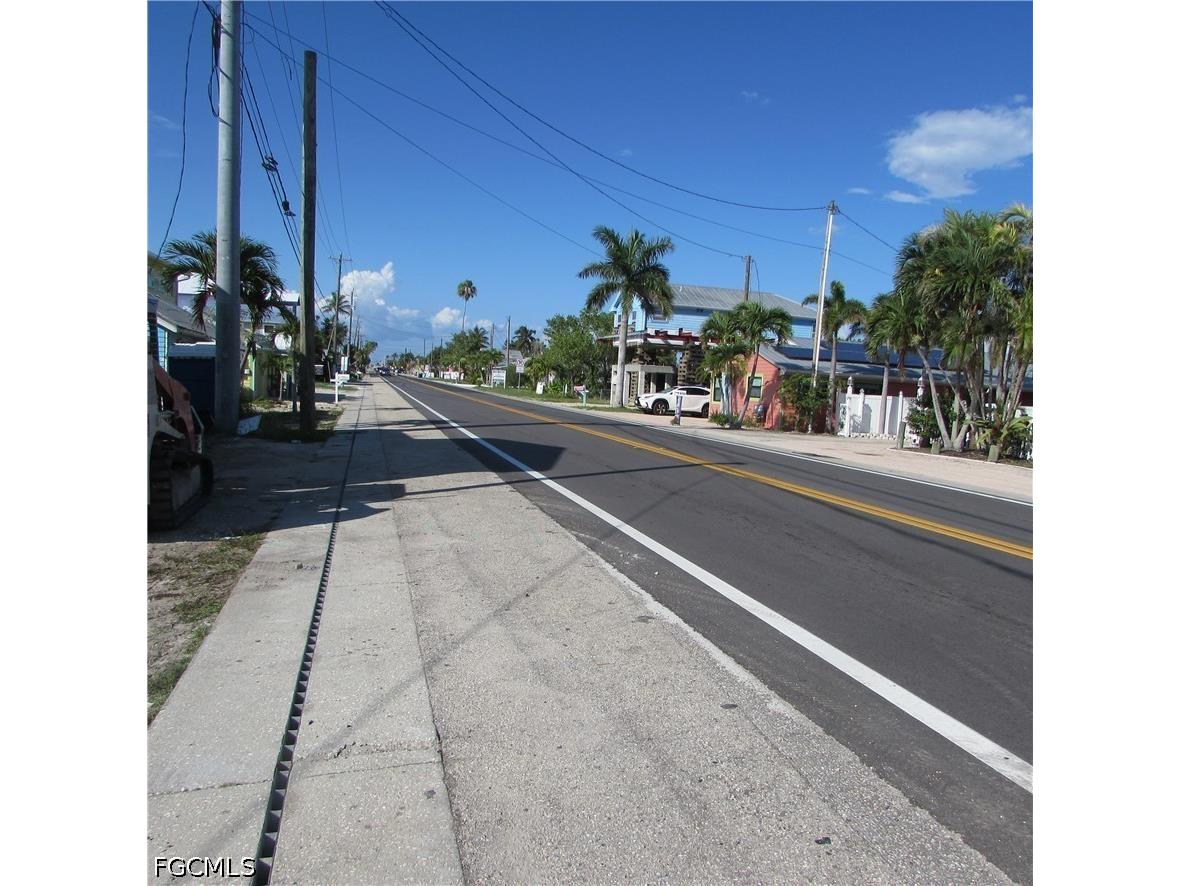 4748 Pine Island Road NW Matlacha FL 33993 2026026338 image2