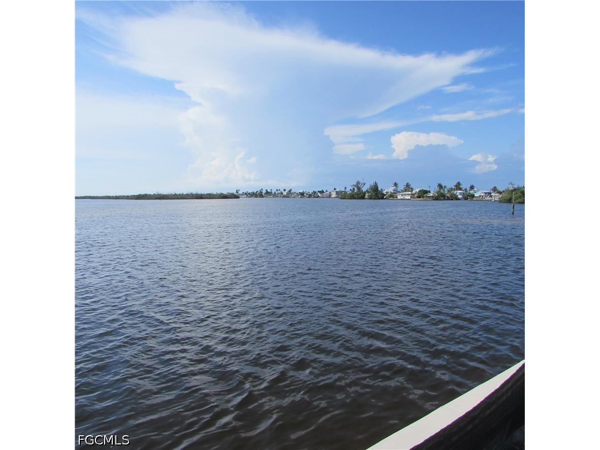 4748 Pine Island Road NW Matlacha FL 33993 2026026338 image5