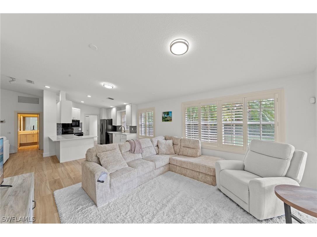 4748 San Carlo Court Naples FL 34109 226011645 image1