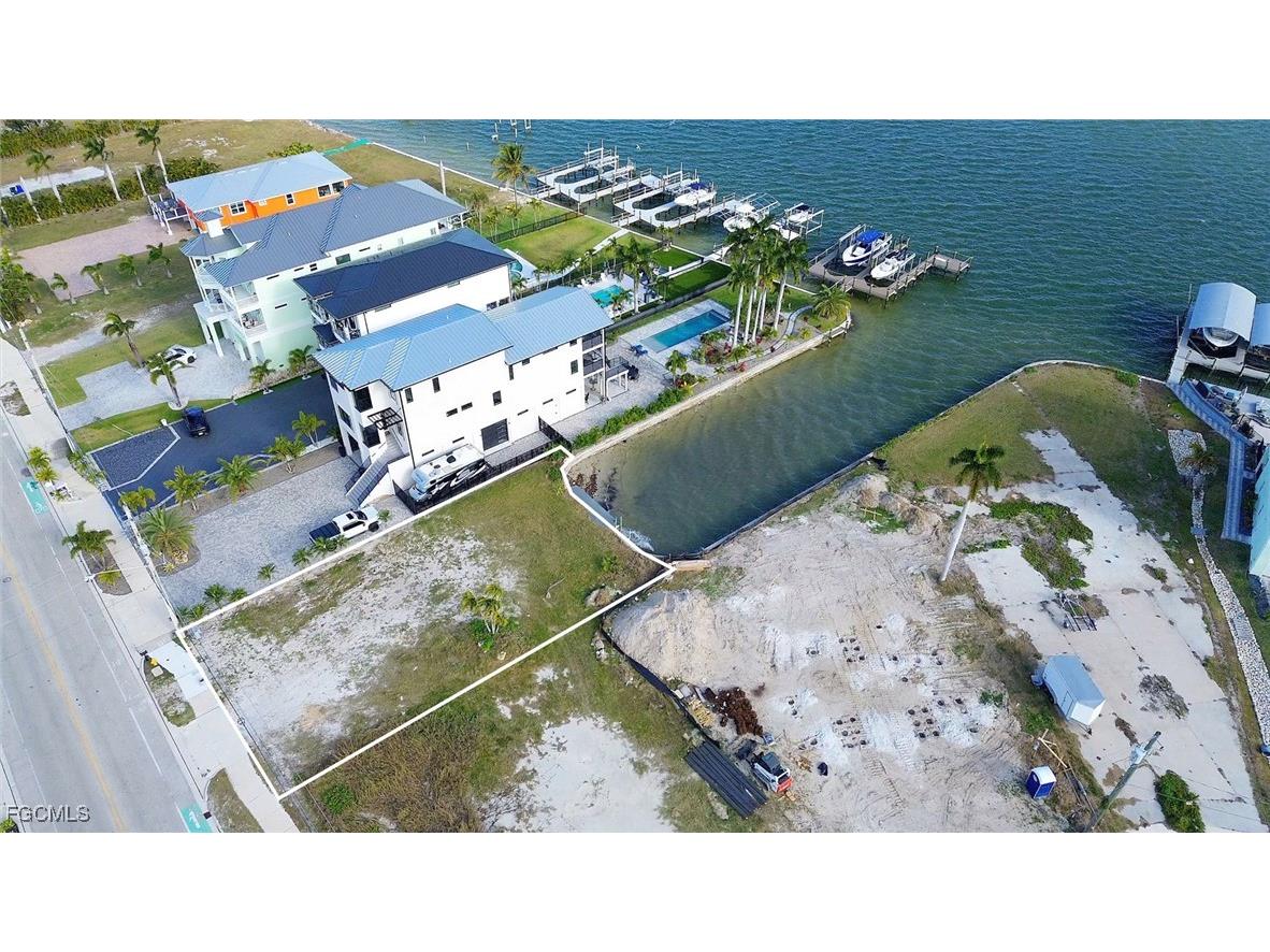 475 Estero Boulevard Fort Myers Beach FL 33931 2025015697 image6