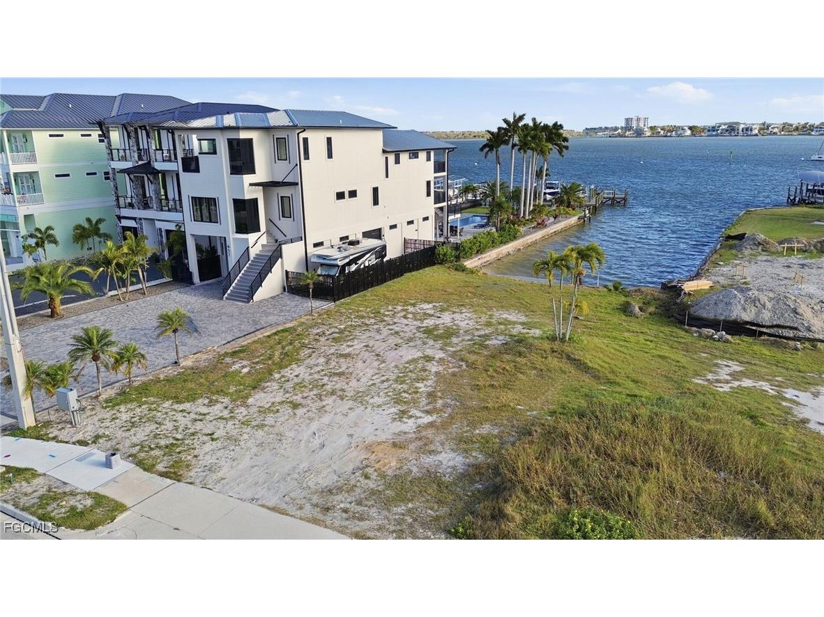 475 Estero Boulevard Fort Myers Beach FL 33931 2025015697 image7