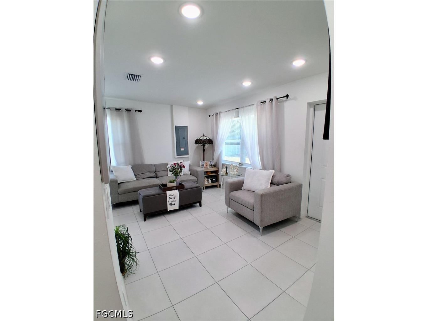 475 N Lindero Street Clewiston FL 33440 2026014154 image2
