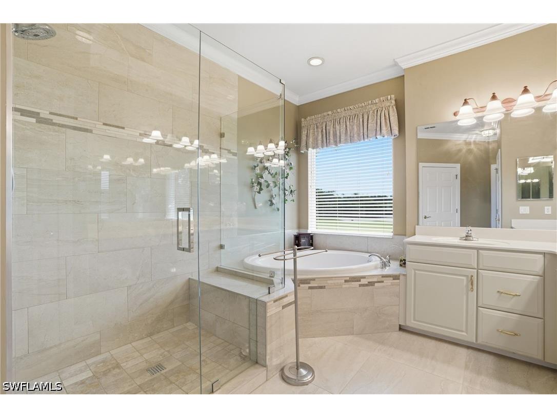 4750 Shinnecock Hills Court #202 Naples FL 34112 225080614 image27