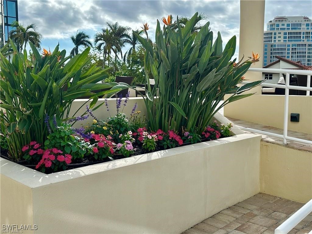 4751 Gulf Shore Boulevard N #1202 Naples FL 34103 225071775 image11