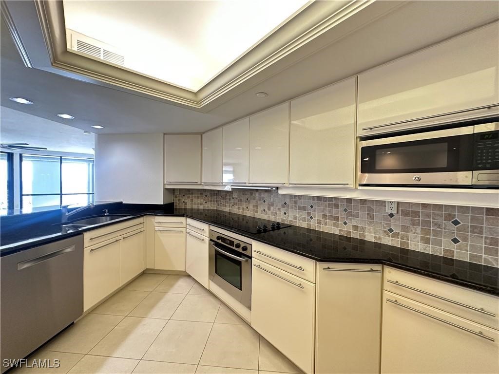 4751 Gulf Shore Boulevard N #1202 Naples FL 34103 225071775 image16