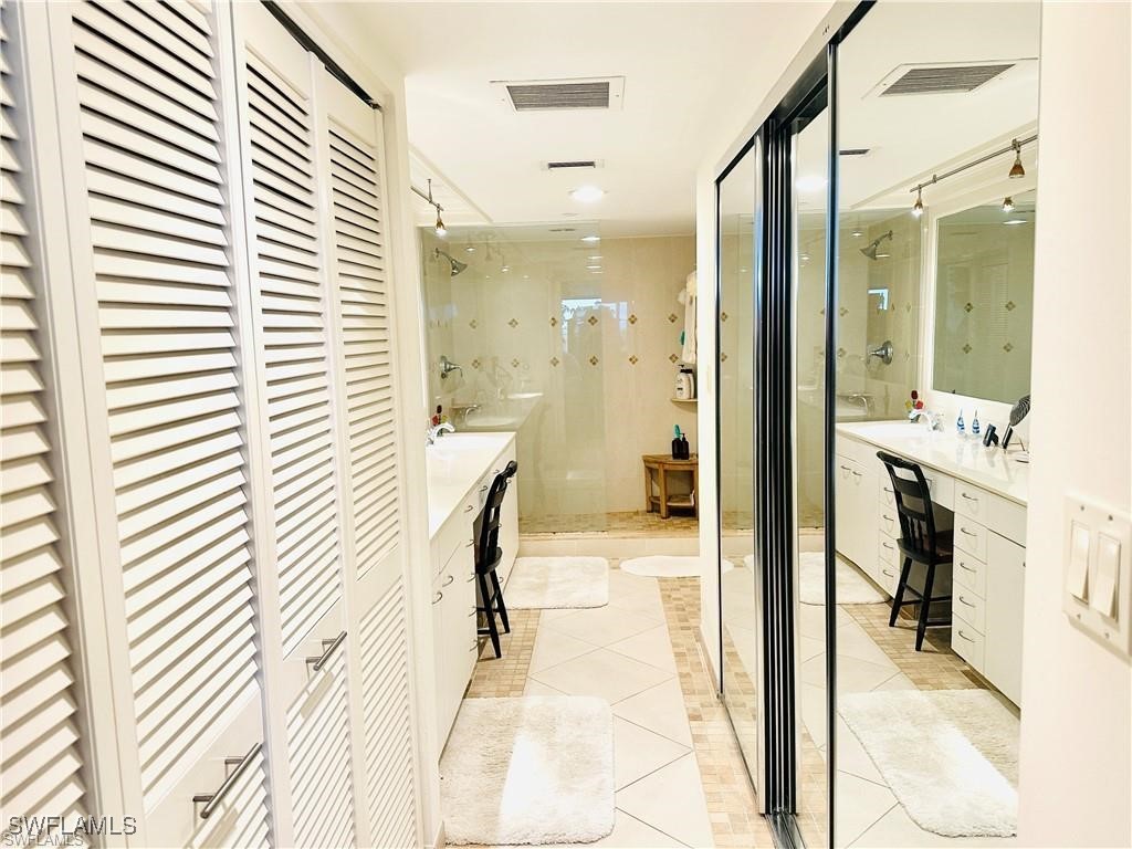 4751 Gulf Shore Boulevard N #1202 Naples FL 34103 225071775 image40