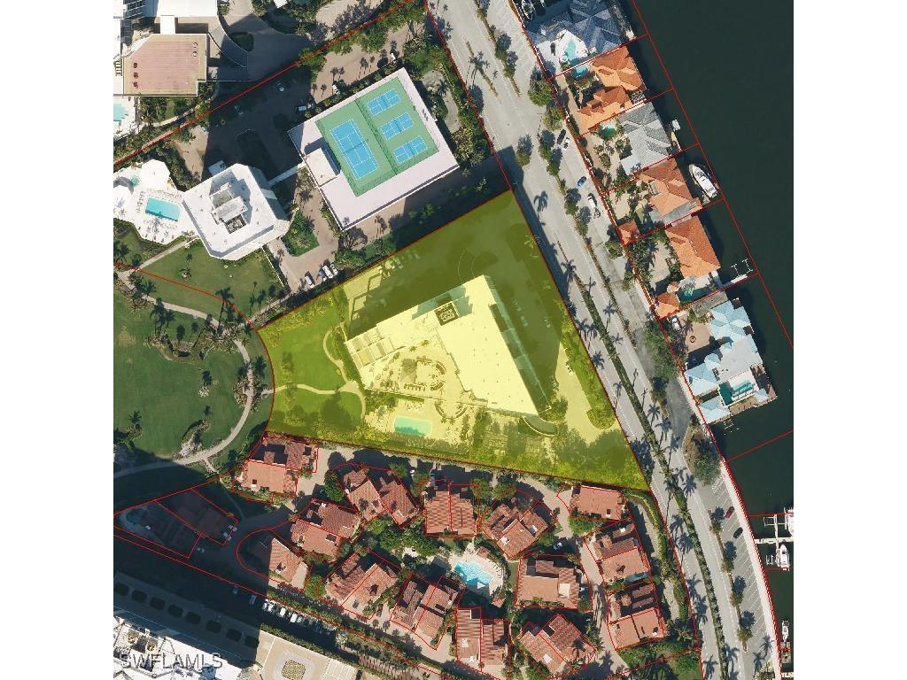 4751 Gulf Shore Boulevard N #1202 Naples FL 34103 225071775 image6