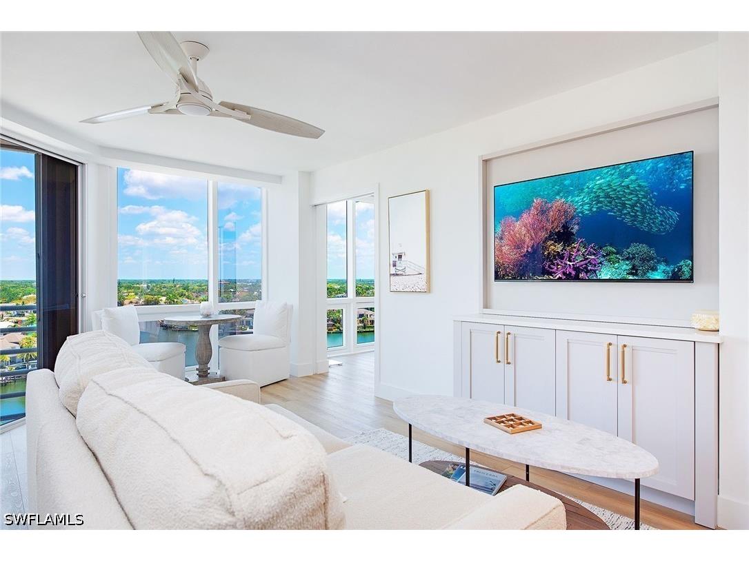 4751 Gulf Shore Boulevard N #1204 Naples FL 34103 226019601 image1