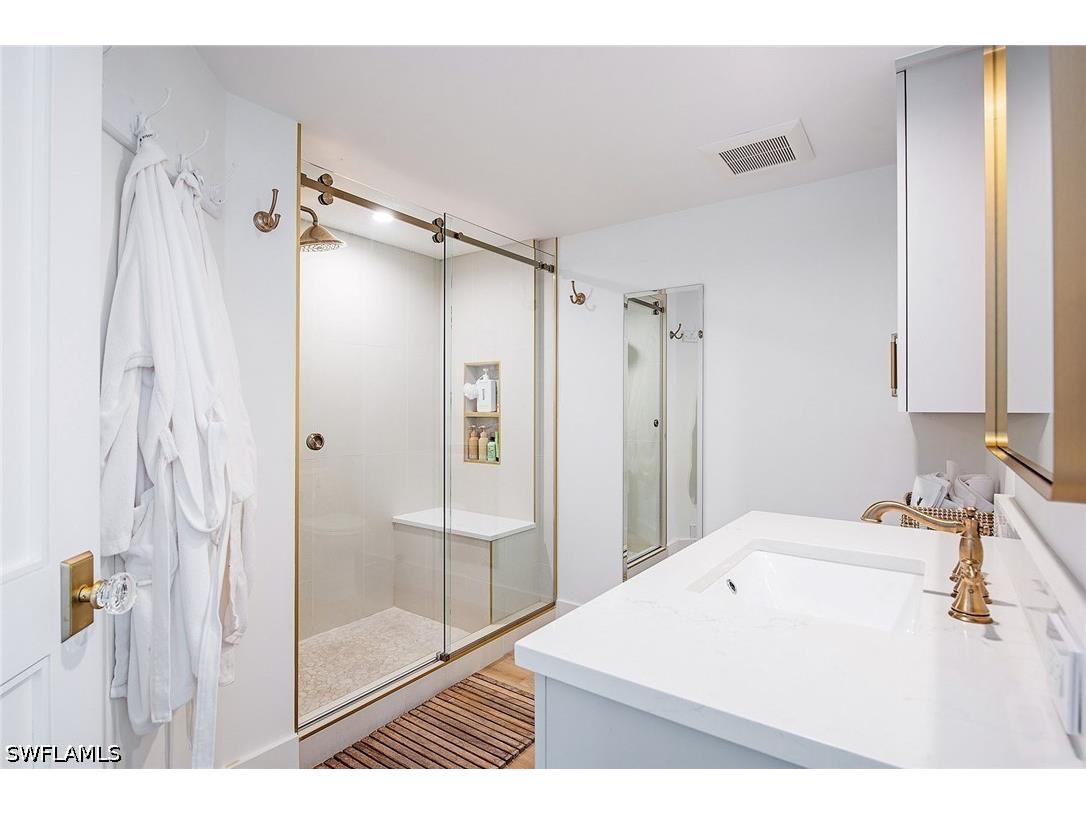 4751 Gulf Shore Boulevard N #1204 Naples FL 34103 226019601 image15