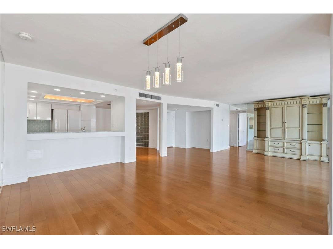 4751 Gulf Shore Boulevard N #1406 Naples FL 34103 225065064 image8