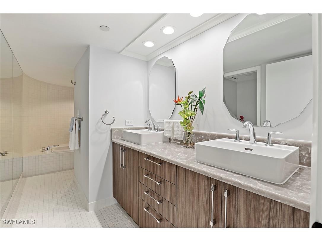 4751 Gulf Shore Boulevard N #1408 Naples FL 34103 225063258 image14