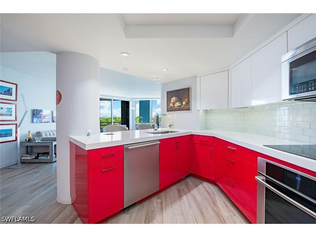 4751 Gulf Shore Boulevard N #704 Naples FL 34103 226014536 image6
