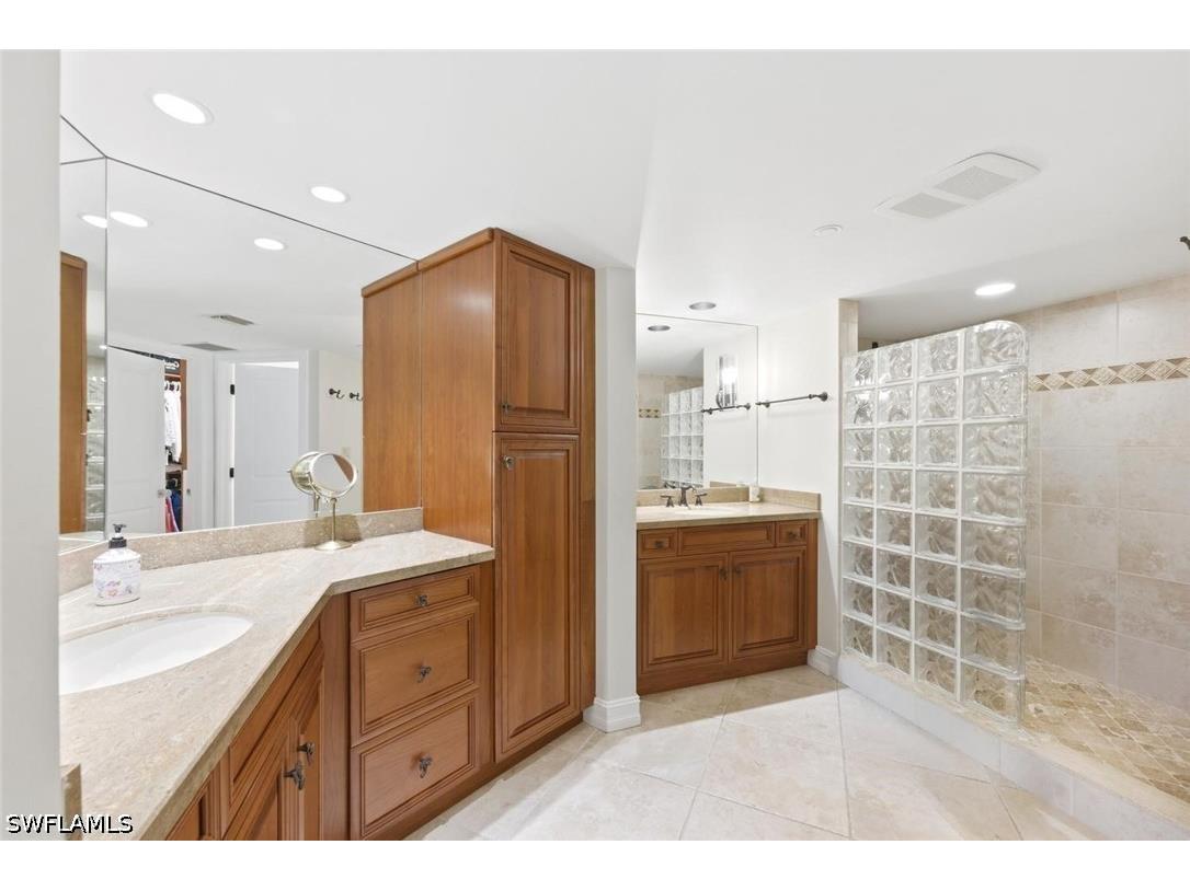 4751 Gulf Shore Boulevard N #PH7 Naples FL 34103 226016379 image21