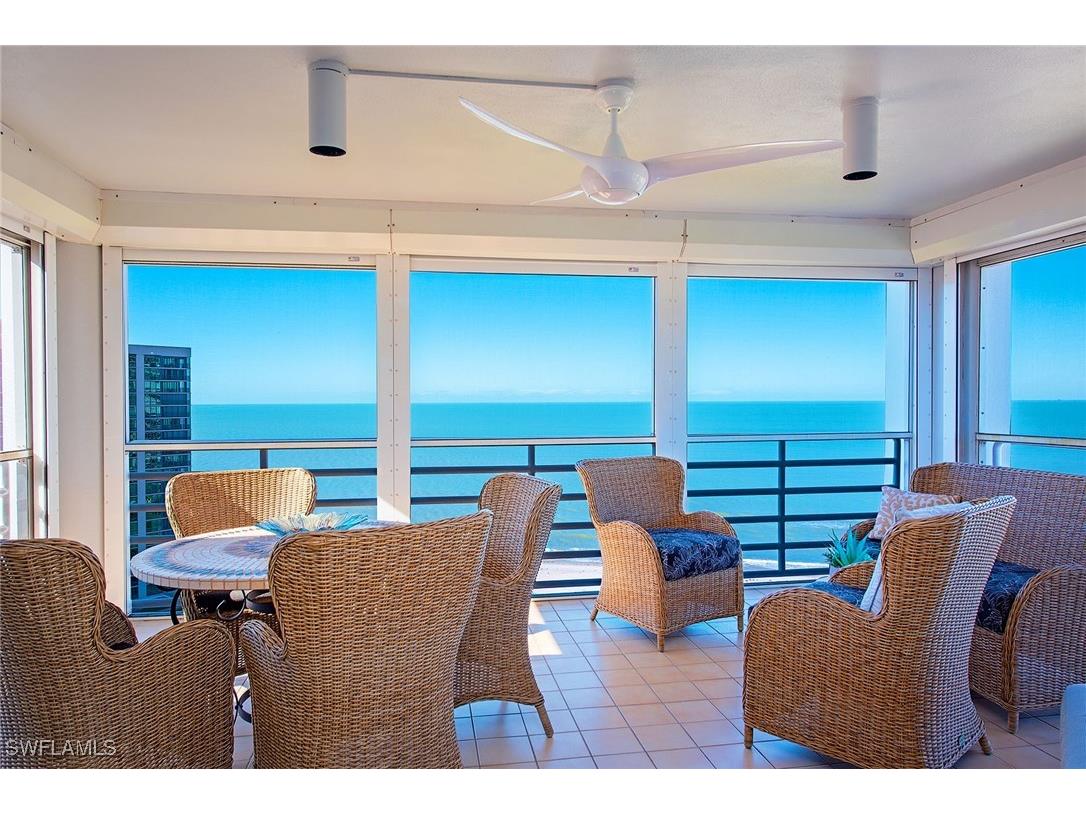 4751 Gulf Shore Boulevard N #PH8 Naples FL 34103 226005493 image3