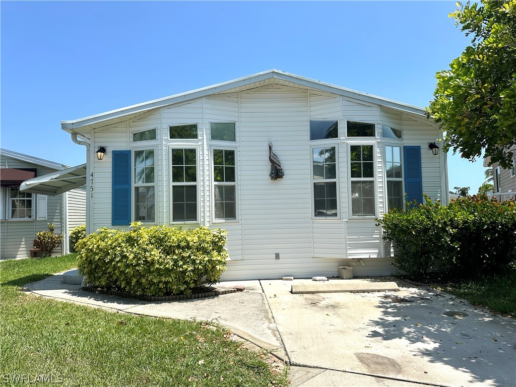 4751 Slash Pine Way W Estero FL 33928 224044974 image1
