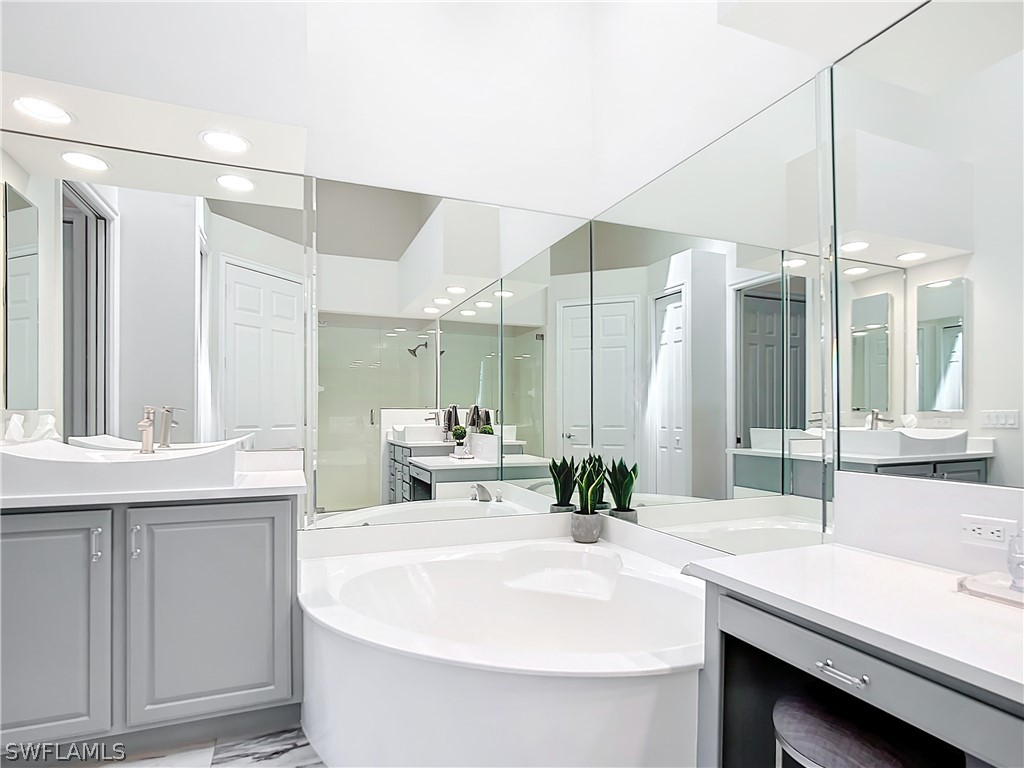 4752 Stratford Court #1404 Naples FL 34105 226008377 image29