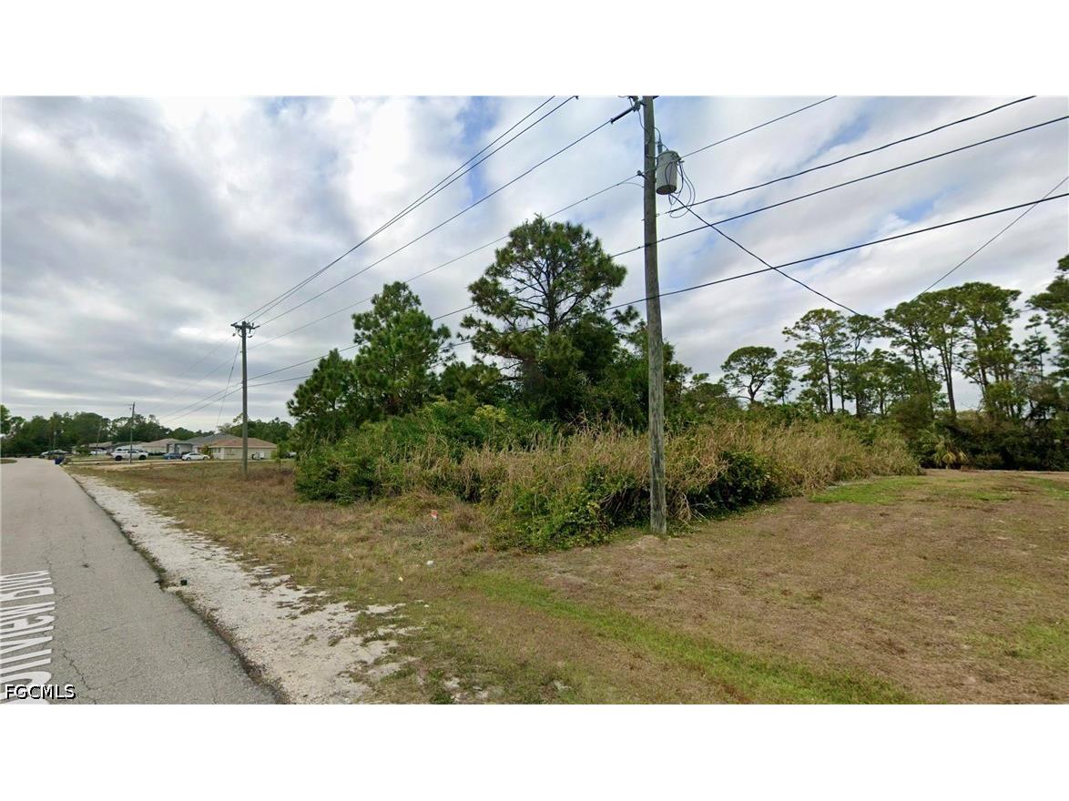 4754/4756 Golfview Boulevard Lehigh Acres FL 33973 2026018574 image2