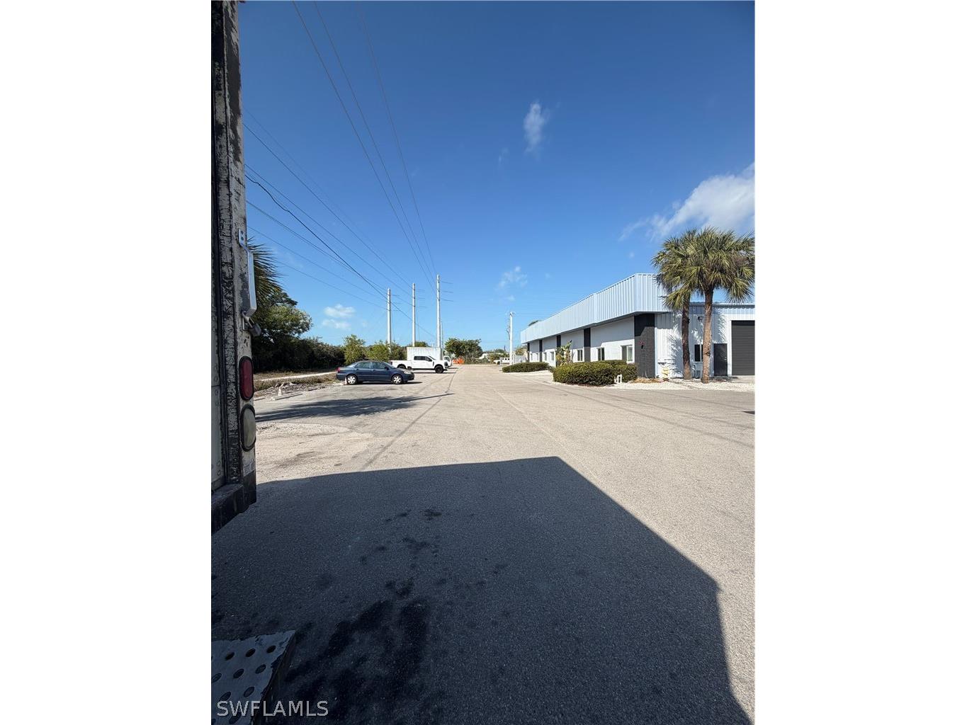 4755 Mercantile Avenue Naples FL 34104 226009444 image2