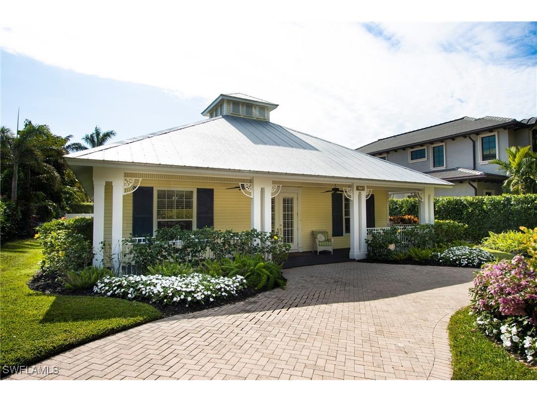 476 1st Avenue N Naples FL 34102 226001787 image1