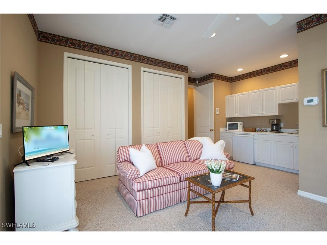 476 1st Avenue N Naples FL 34102 226001787 image14