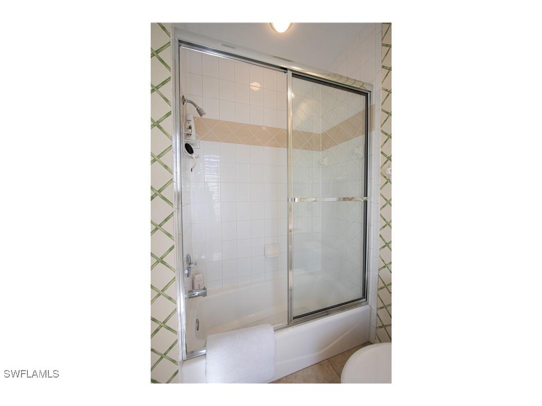 476 1st Avenue N Naples FL 34102 226001787 image17