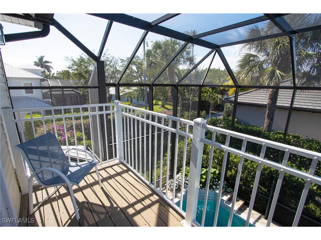 476 1st Avenue N Naples FL 34102 226001787 image19