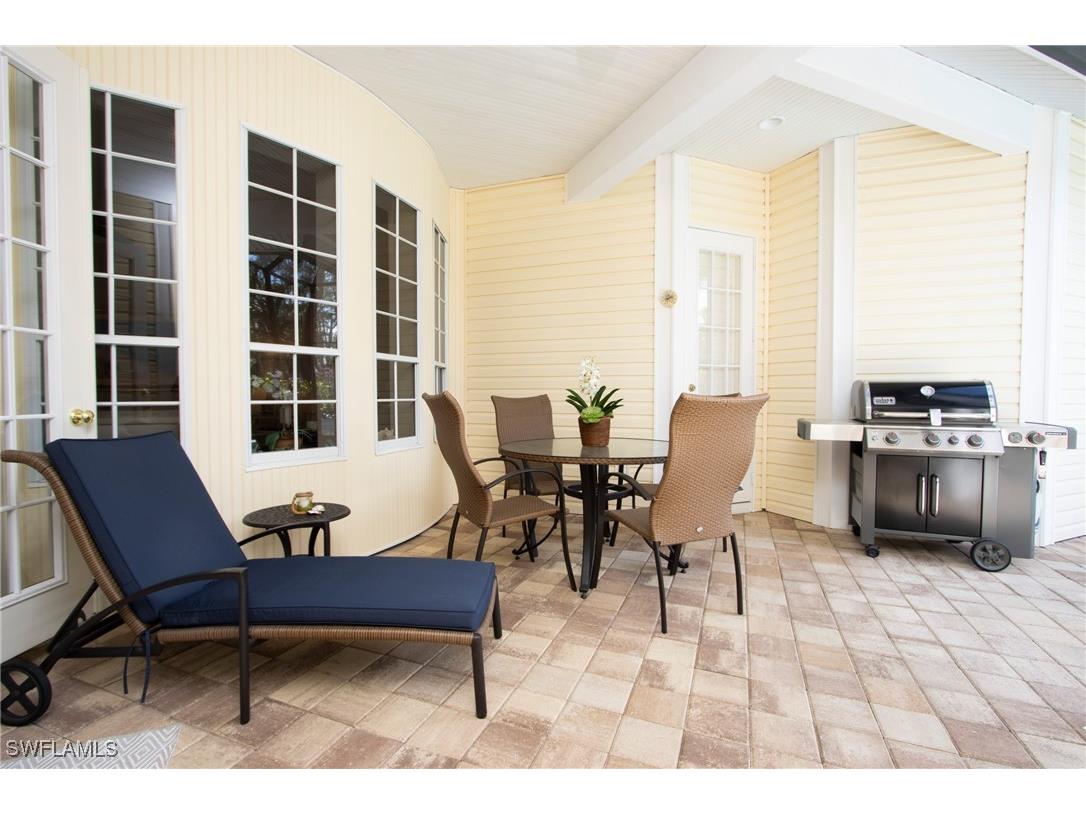 476 1st Avenue N Naples FL 34102 226001787 image38