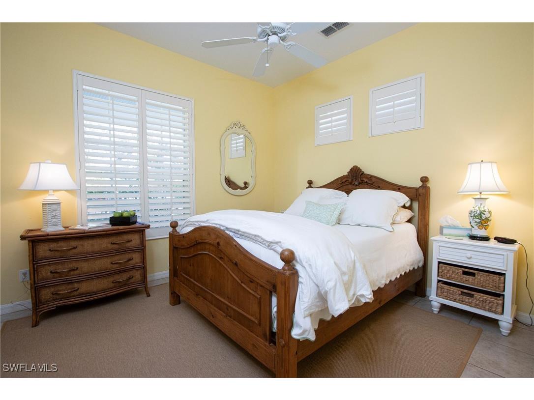 476 1st Avenue N Naples FL 34102 226001787 image7