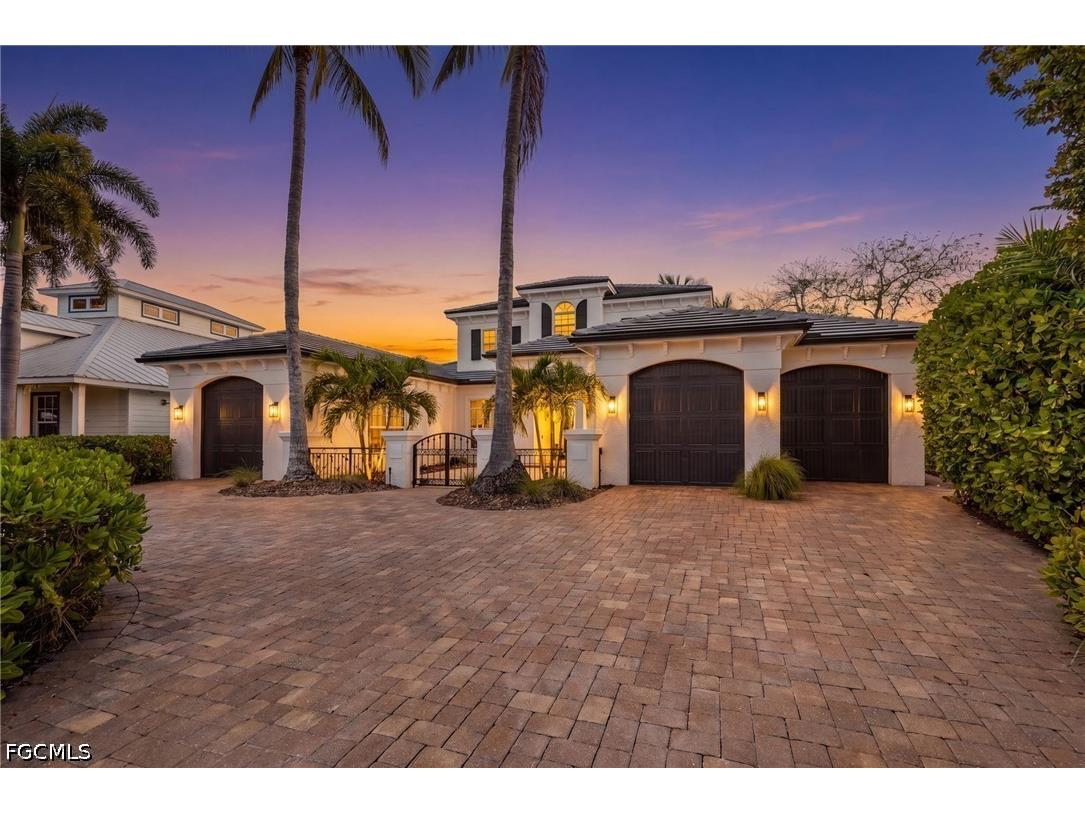 476 Keenan Court Fort Myers FL 33919 2026018175 image1