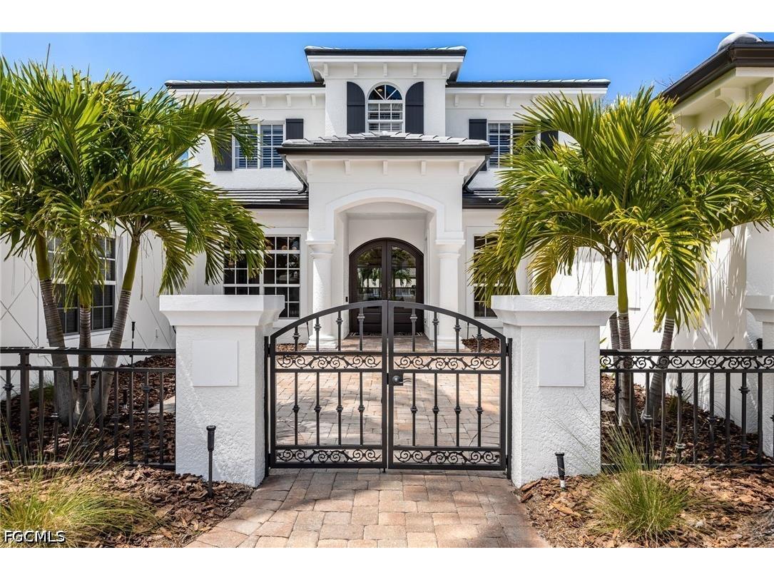 476 Keenan Court Fort Myers FL 33919 2026018175 image2