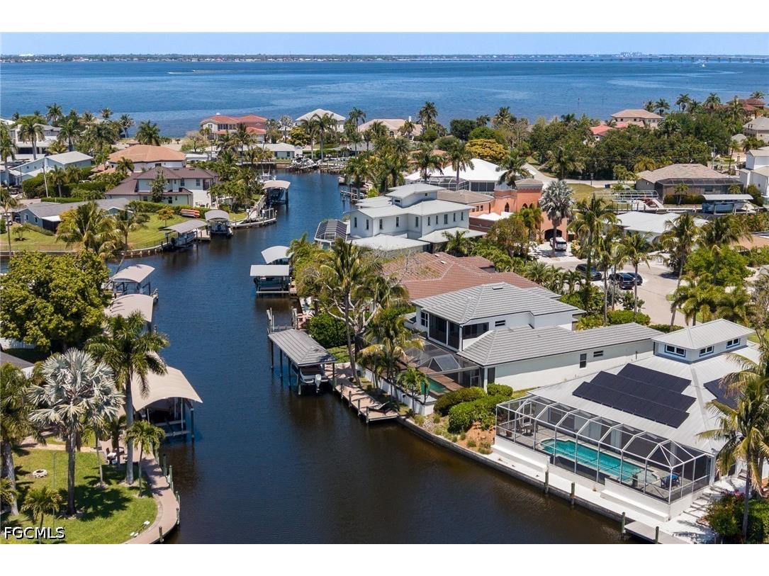 476 Keenan Court Fort Myers FL 33919 2026018175 image6