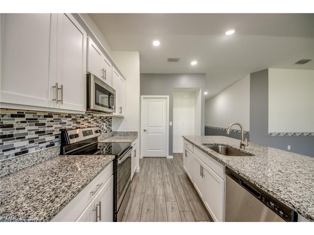 476 NE 3rd Avenue Cape Coral FL 33909 224072581 image4