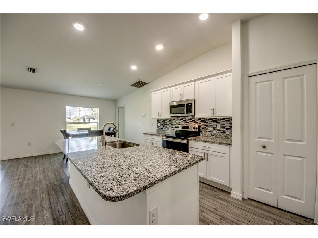 476 NE 3rd Avenue Cape Coral FL 33909 224072581 image8