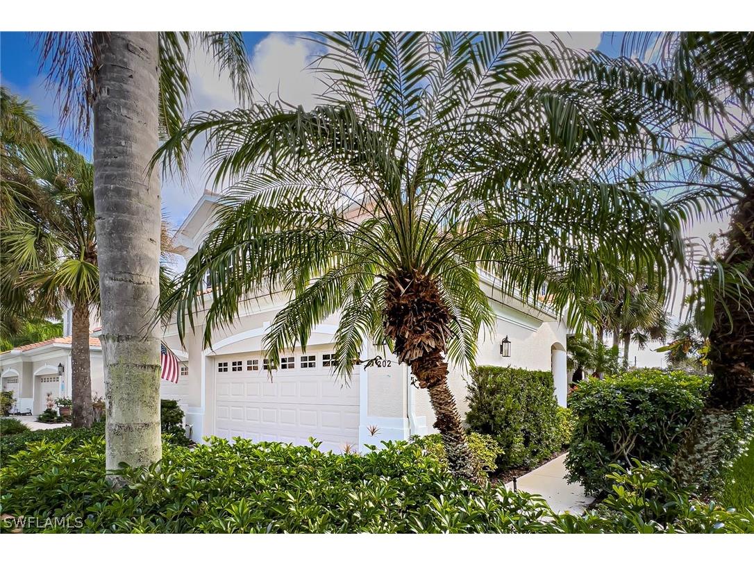 4760 Shinnecock Hills Court #6-202 Naples FL 34112 222075719 image1