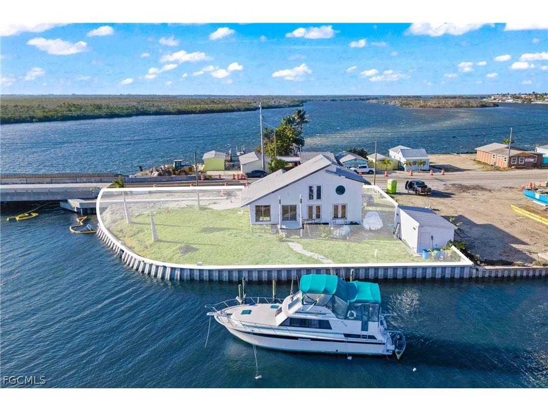 4767 Pine Island Road NW Matlacha FL 33993 2026006225 image11