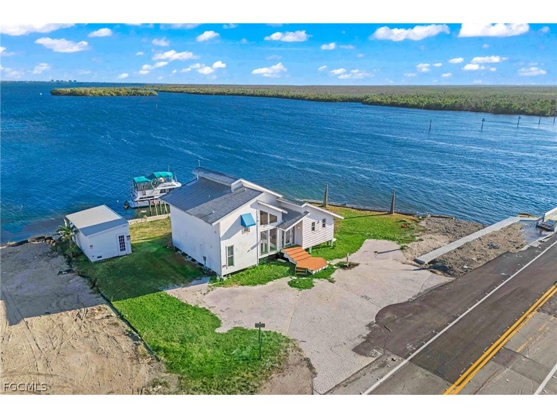 4767 Pine Island Road NW Matlacha FL 33993 2026006225 image5