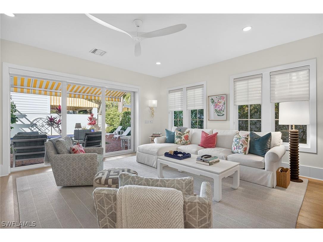 477 3rd Avenue S #2 Naples FL 34102 226009186 image4