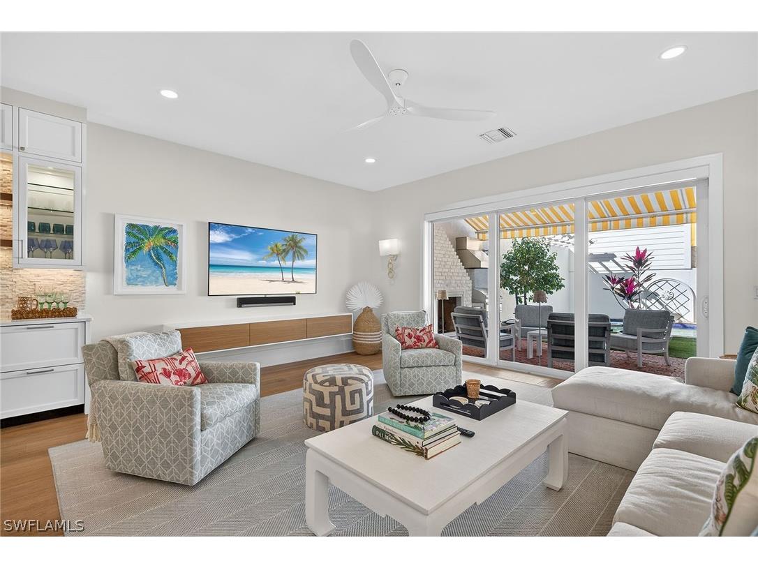 477 3rd Avenue S #2 Naples FL 34102 226009186 image5