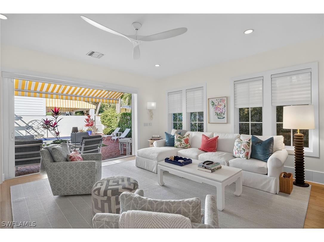 477 3rd Avenue S #2 Naples FL 34102 226009186 image8