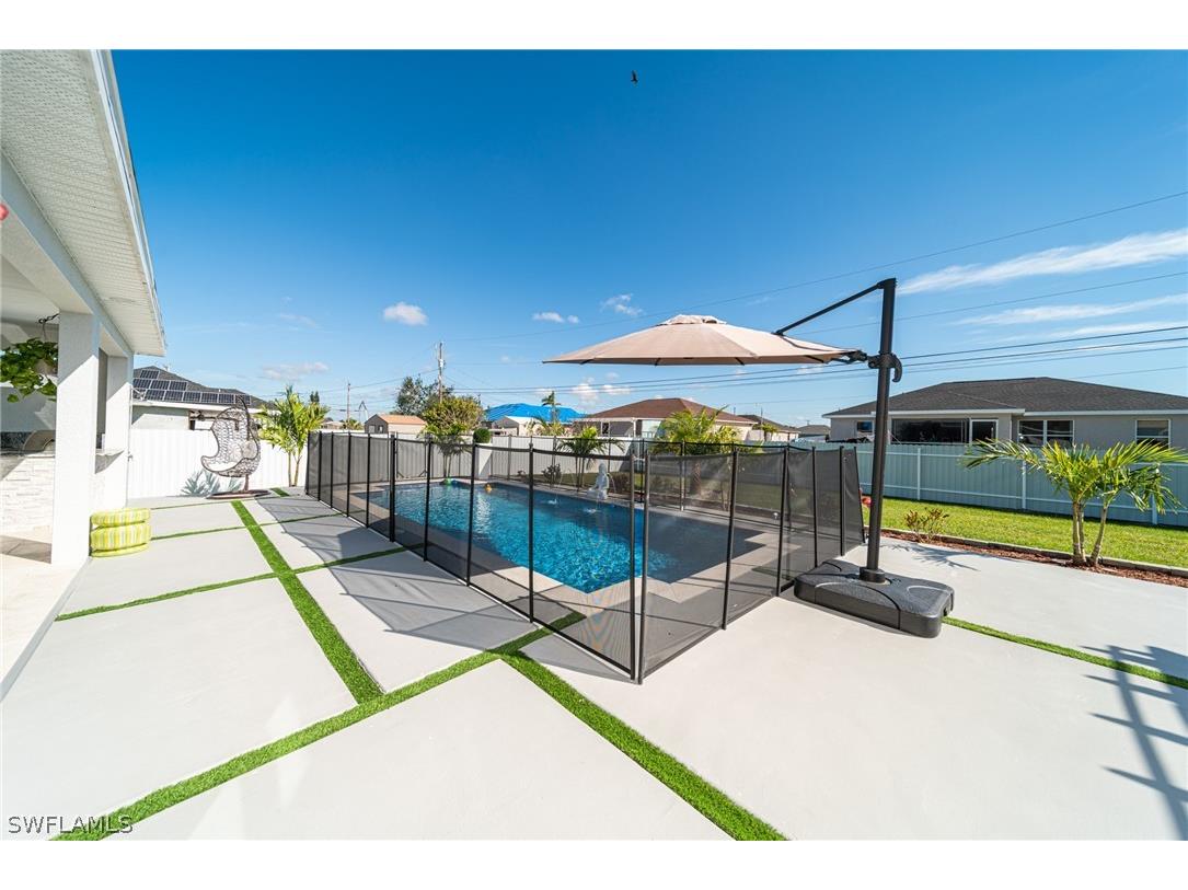 477 NE 1st Place Cape Coral FL 33909 223008719 image1