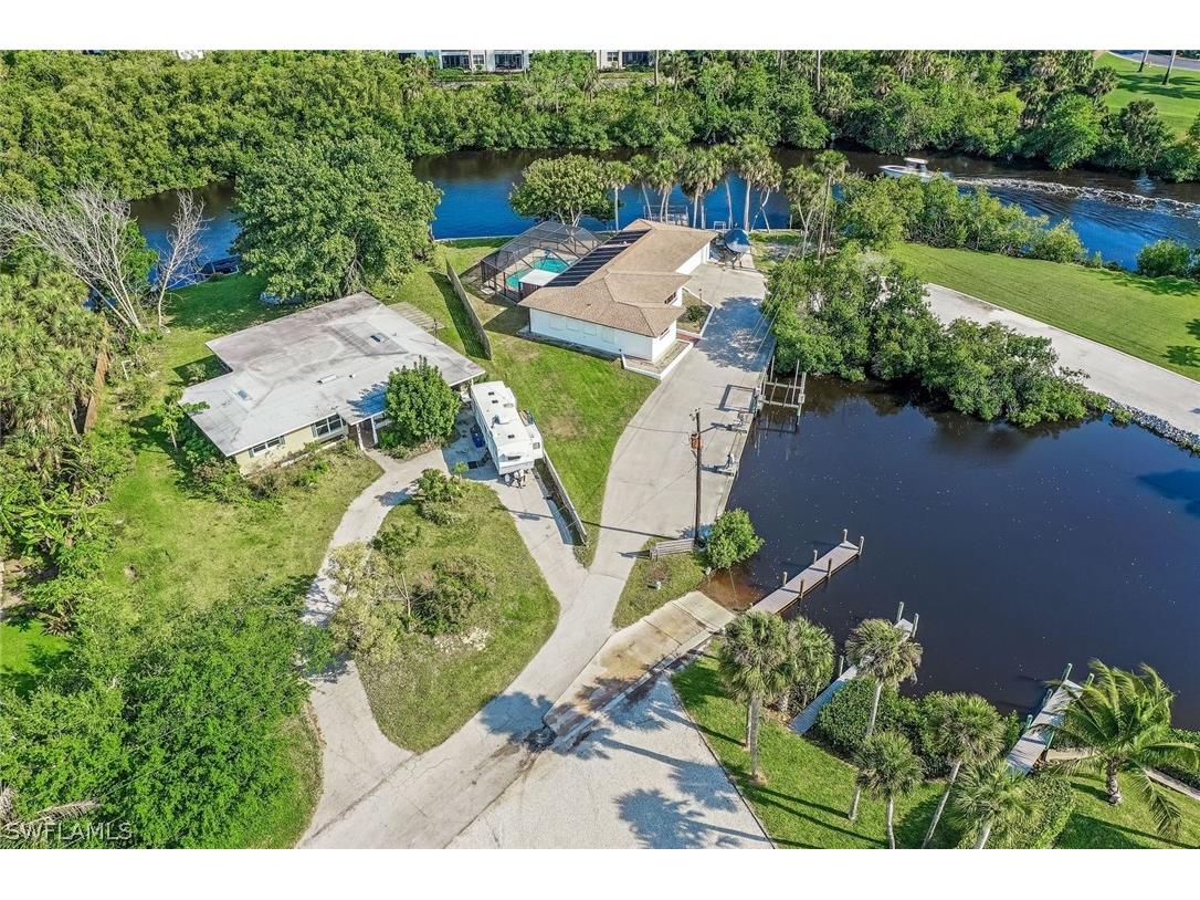 4770 Estego Court Estero FL 33928 224028414 image1