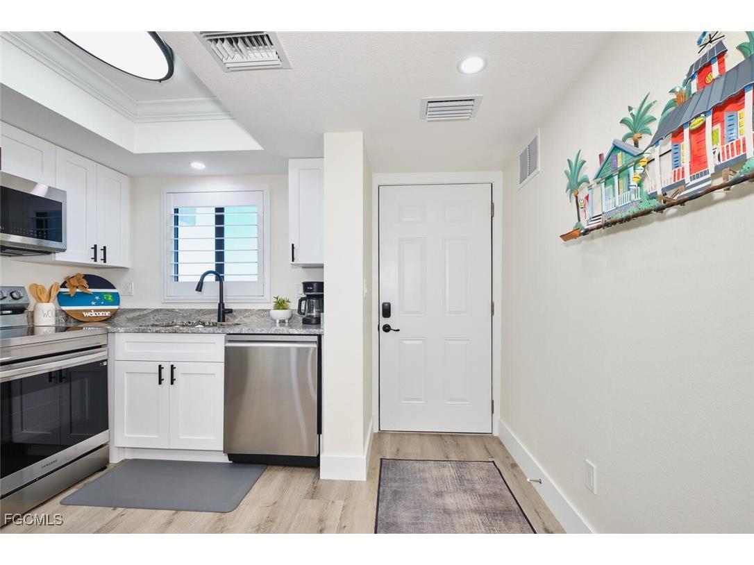 4770 Estero Boulevard #402 Fort Myers Beach FL 33931 2025020133 image27