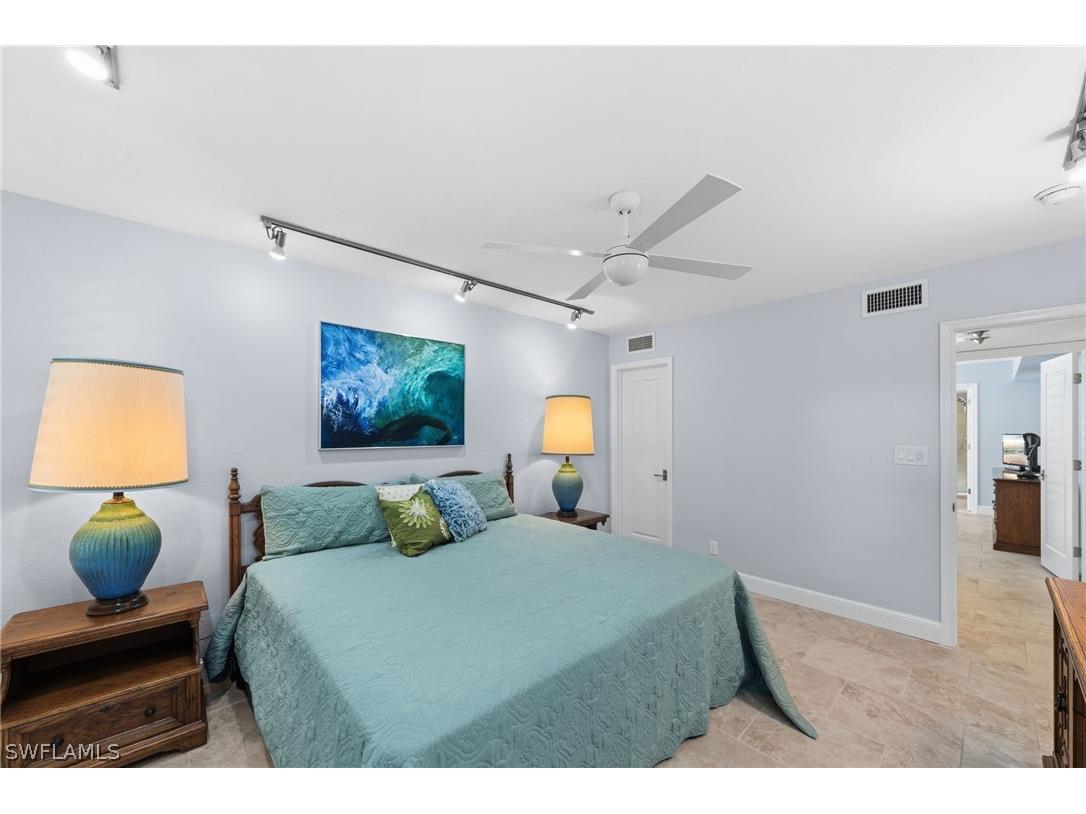 4772 West Boulevard #E102 Naples FL 34103 226011706 image21