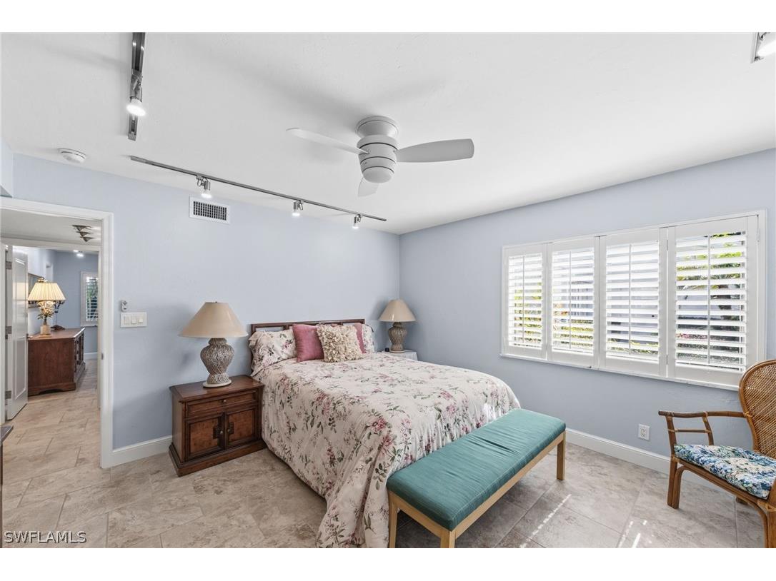 4772 West Boulevard #E102 Naples FL 34103 226011706 image24